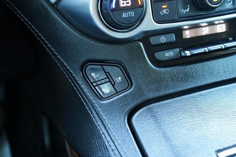 Chevrolet Tahoe 4WD 4dr Premier 2018