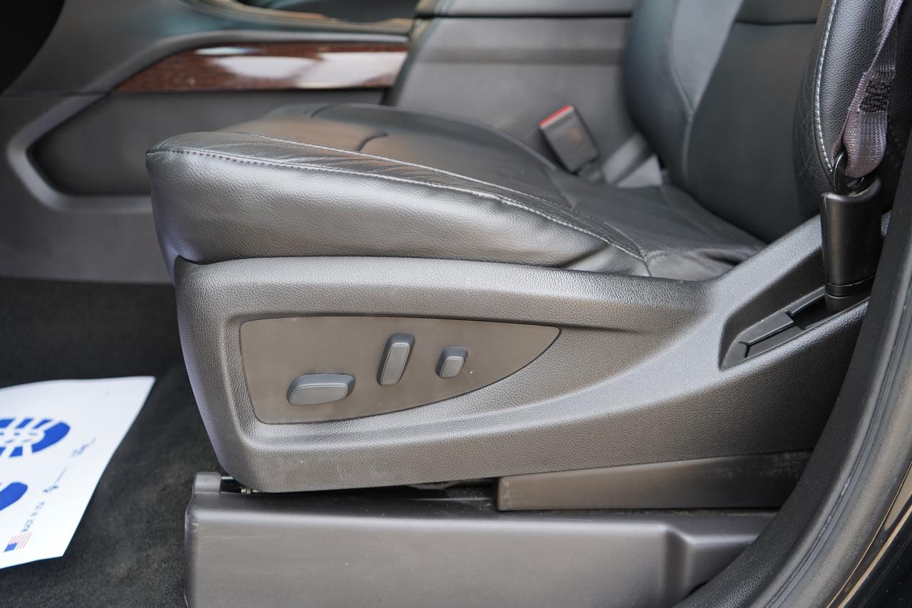 GMC Yukon 4WD 4dr SLT 2017