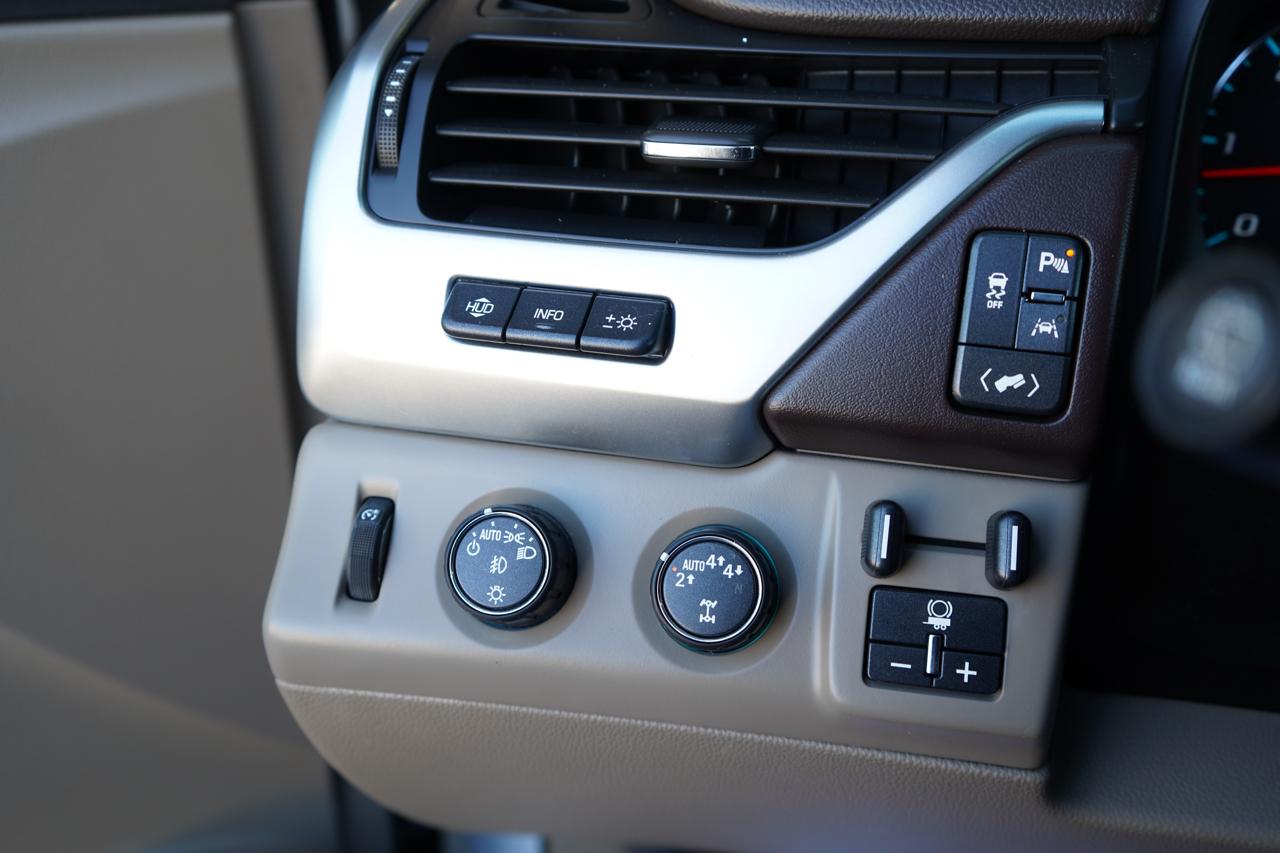 Chevrolet Tahoe 4WD 4dr Premier 2017