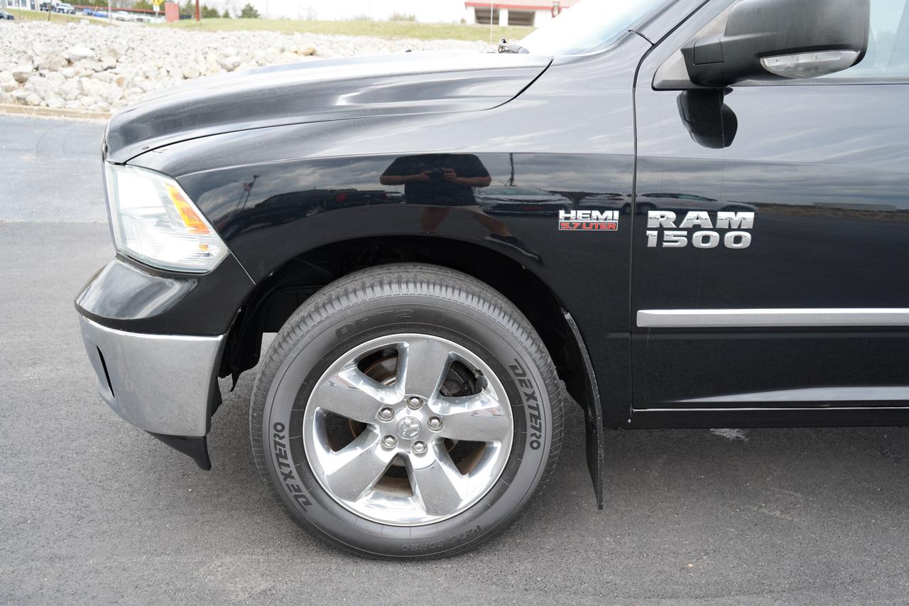 RAM 1500 4WD Quad Cab 140.5" Big Horn 2014