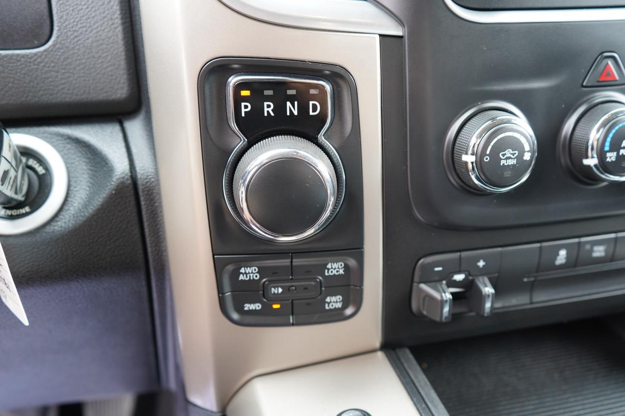 RAM 1500 4WD Quad Cab 140.5" Big Horn 2014