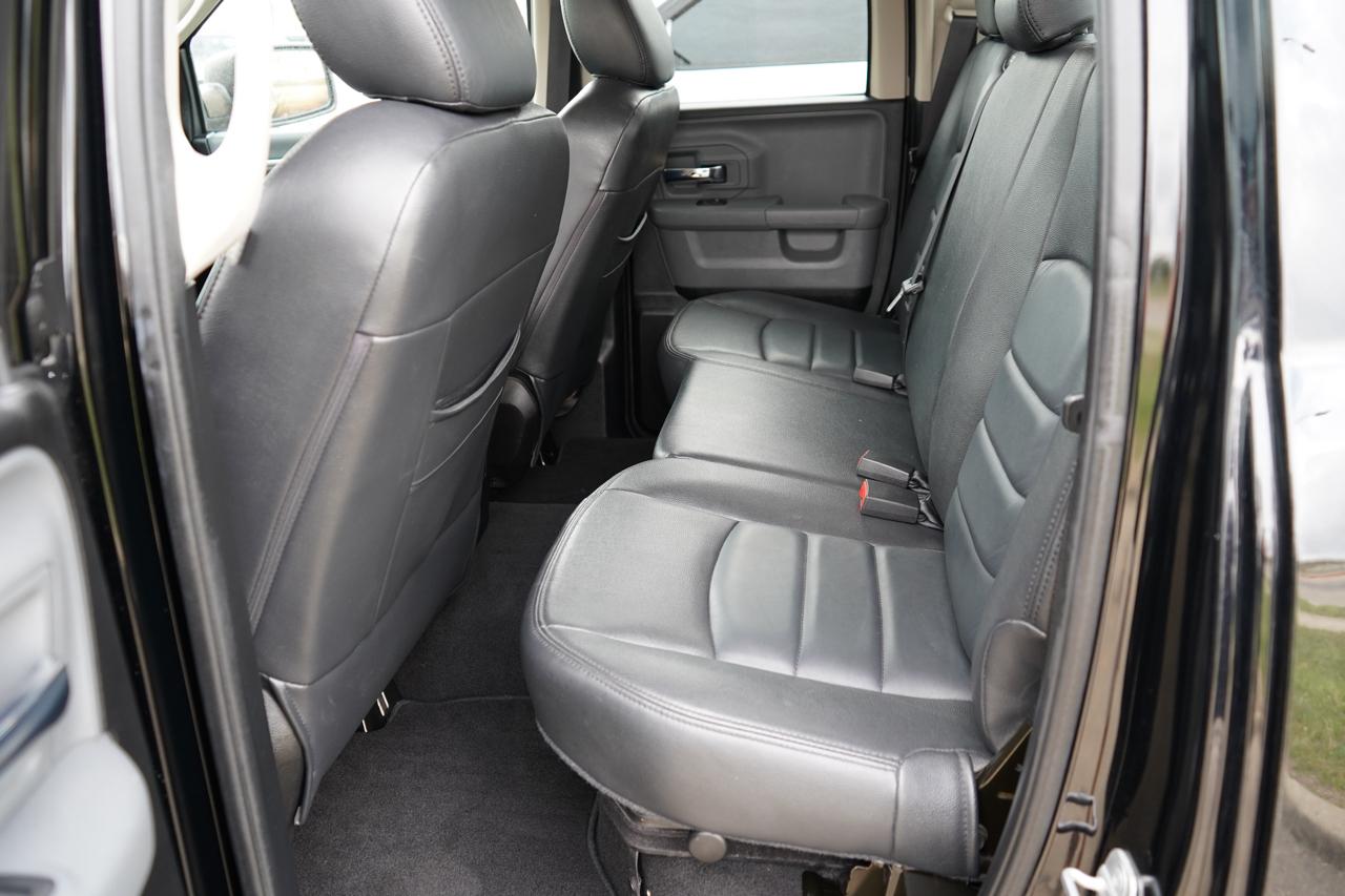 RAM 1500 4WD Quad Cab 140.5" Big Horn 2014