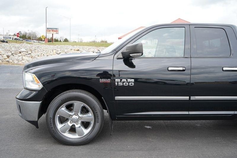 RAM 1500 4WD Quad Cab 140.5" Big Horn 2014