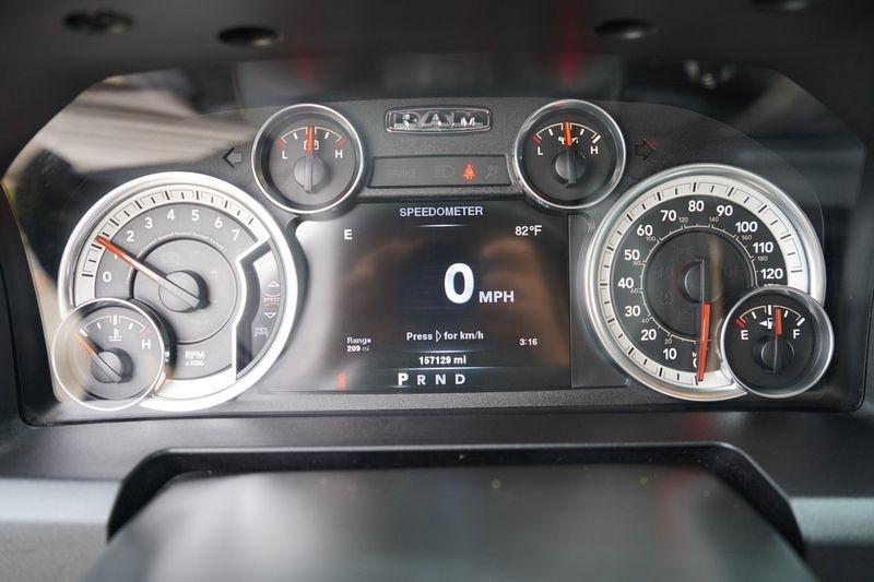 RAM 1500 4WD Quad Cab 140.5" Big Horn 2014