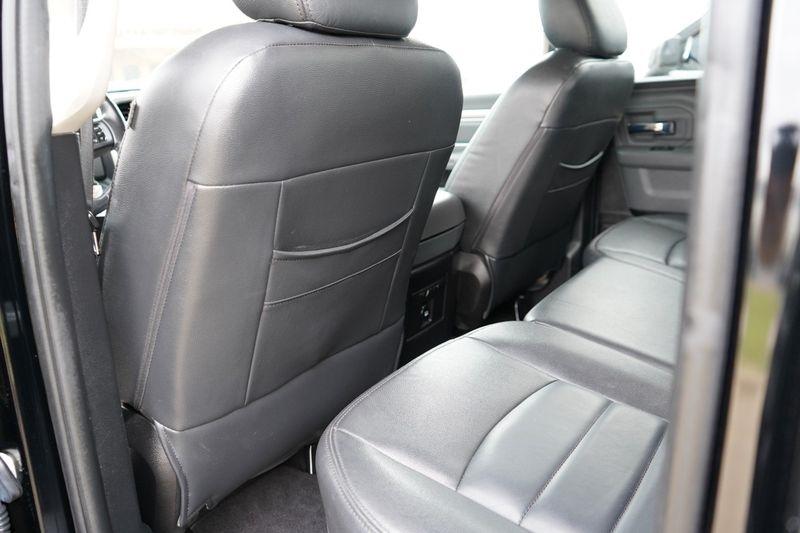 RAM 1500 4WD Quad Cab 140.5" Big Horn 2014