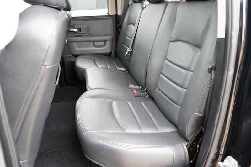 RAM 1500 4WD Quad Cab 140.5" Big Horn 2014