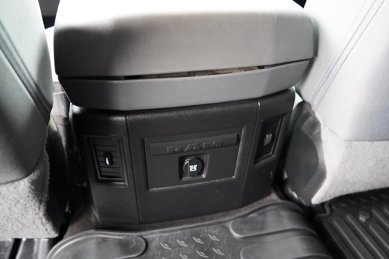 RAM 1500 Outdoorsman 4x4 Crew Cab 5'7" Box 2018