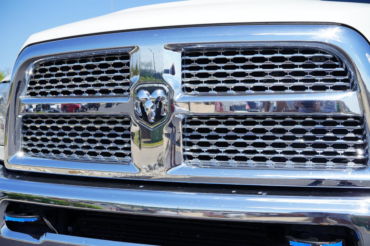 RAM 2500 Laramie 4x4 Crew Cab 6'4" Box 2017