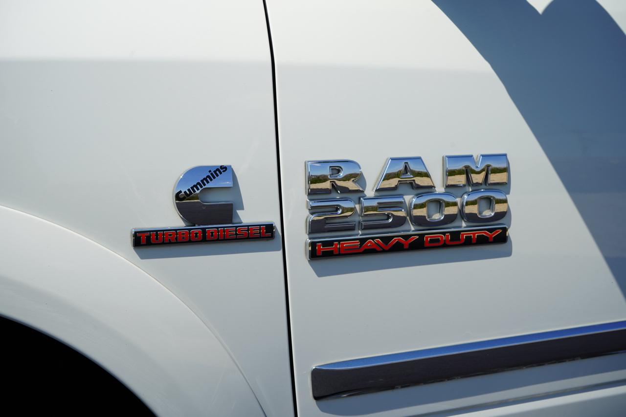 RAM 2500 Laramie 4x4 Crew Cab 6'4" Box 2017