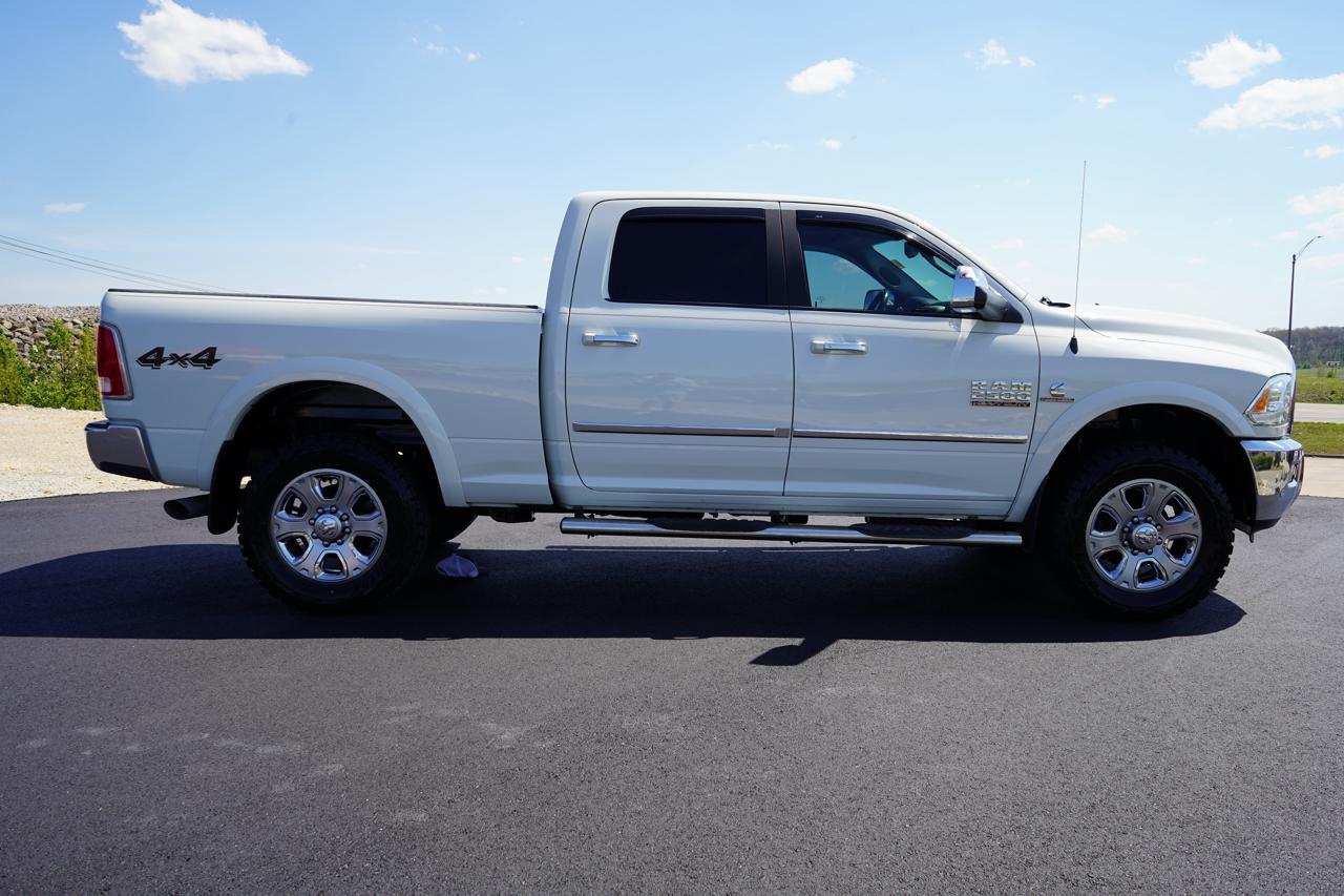 RAM 2500 Laramie 4x4 Crew Cab 6'4" Box 2017
