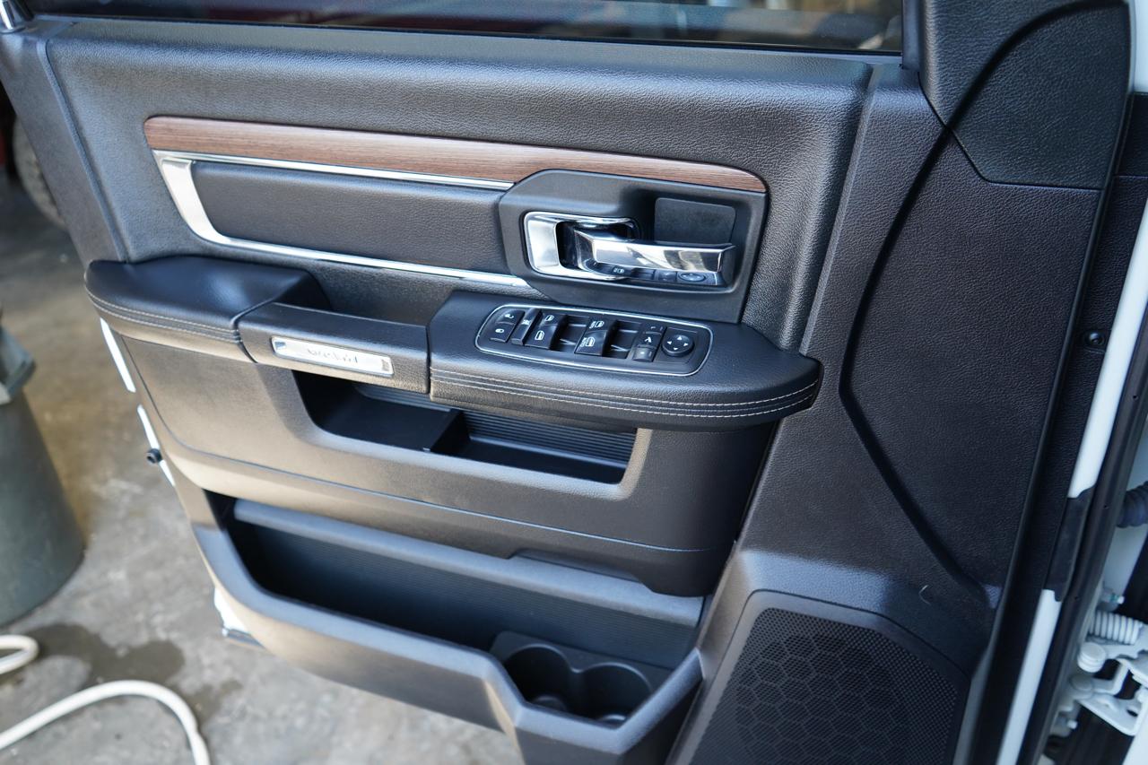 RAM 2500 Laramie 4x4 Crew Cab 6'4" Box 2017