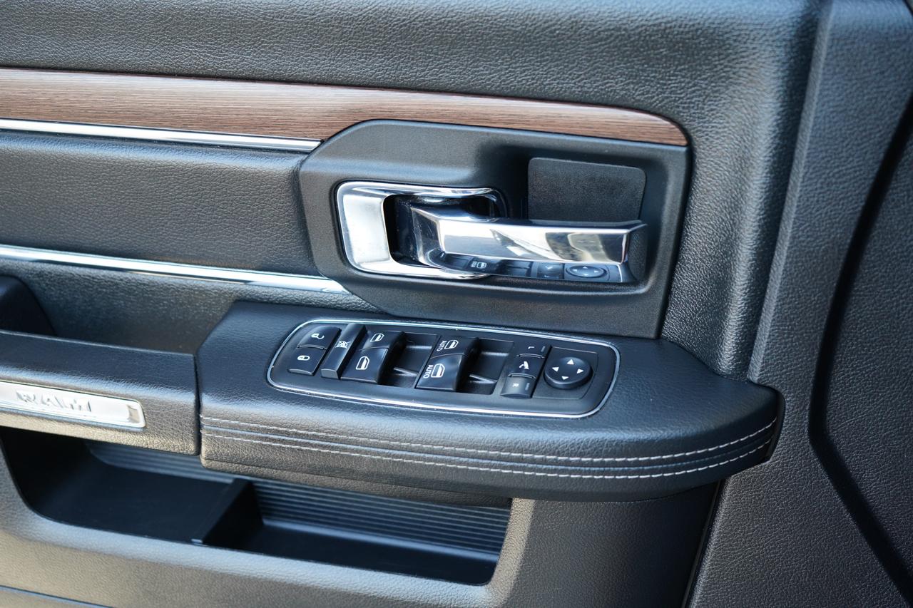 RAM 2500 Laramie 4x4 Crew Cab 6'4" Box 2017