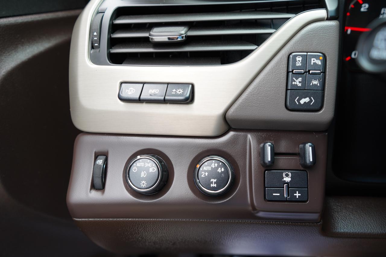 GMC Yukon XL 4WD 4dr Denali 2016