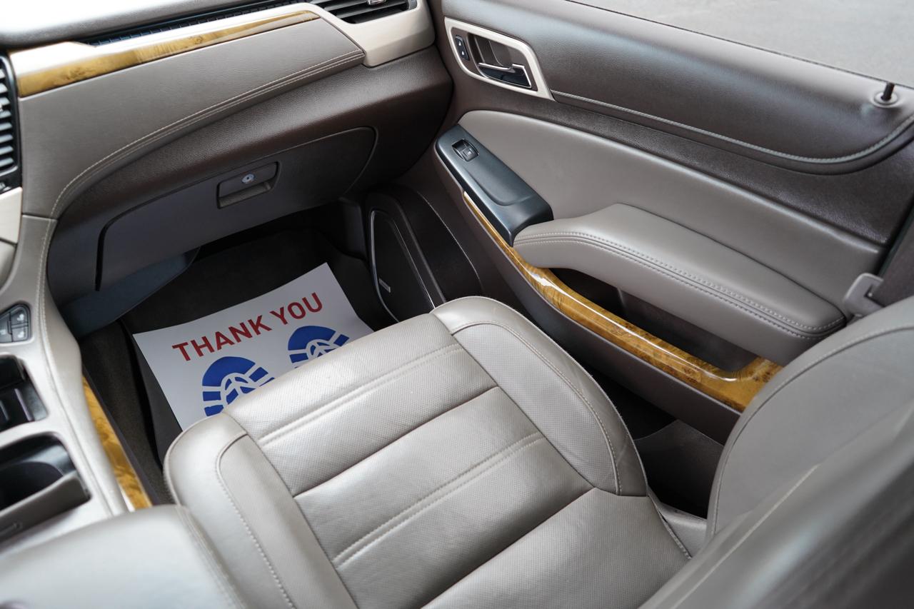 GMC Yukon XL 4WD 4dr Denali 2016