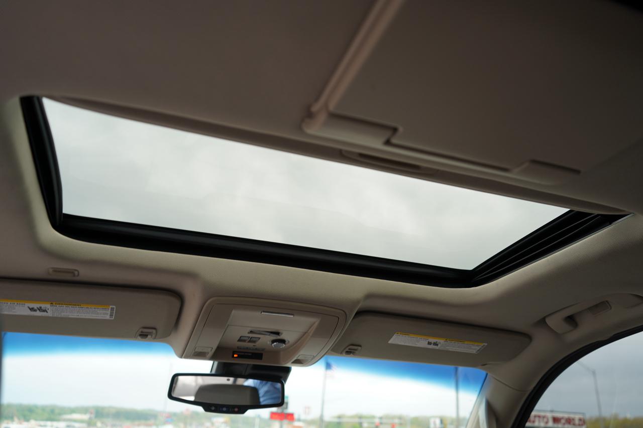 GMC Yukon XL 4WD 4dr Denali 2016