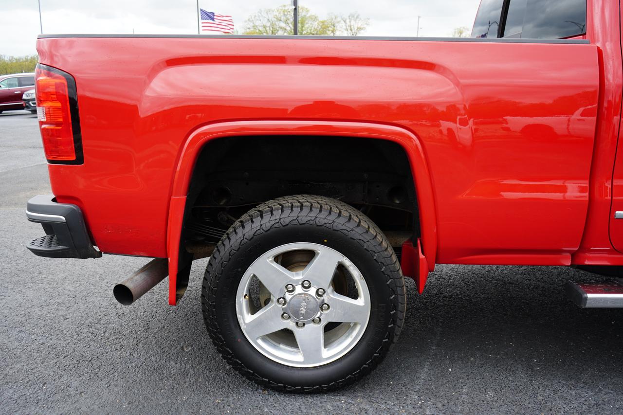 GMC Sierra 2500HD available WiFi 4WD Crew Cab 153.7" SLT 2015