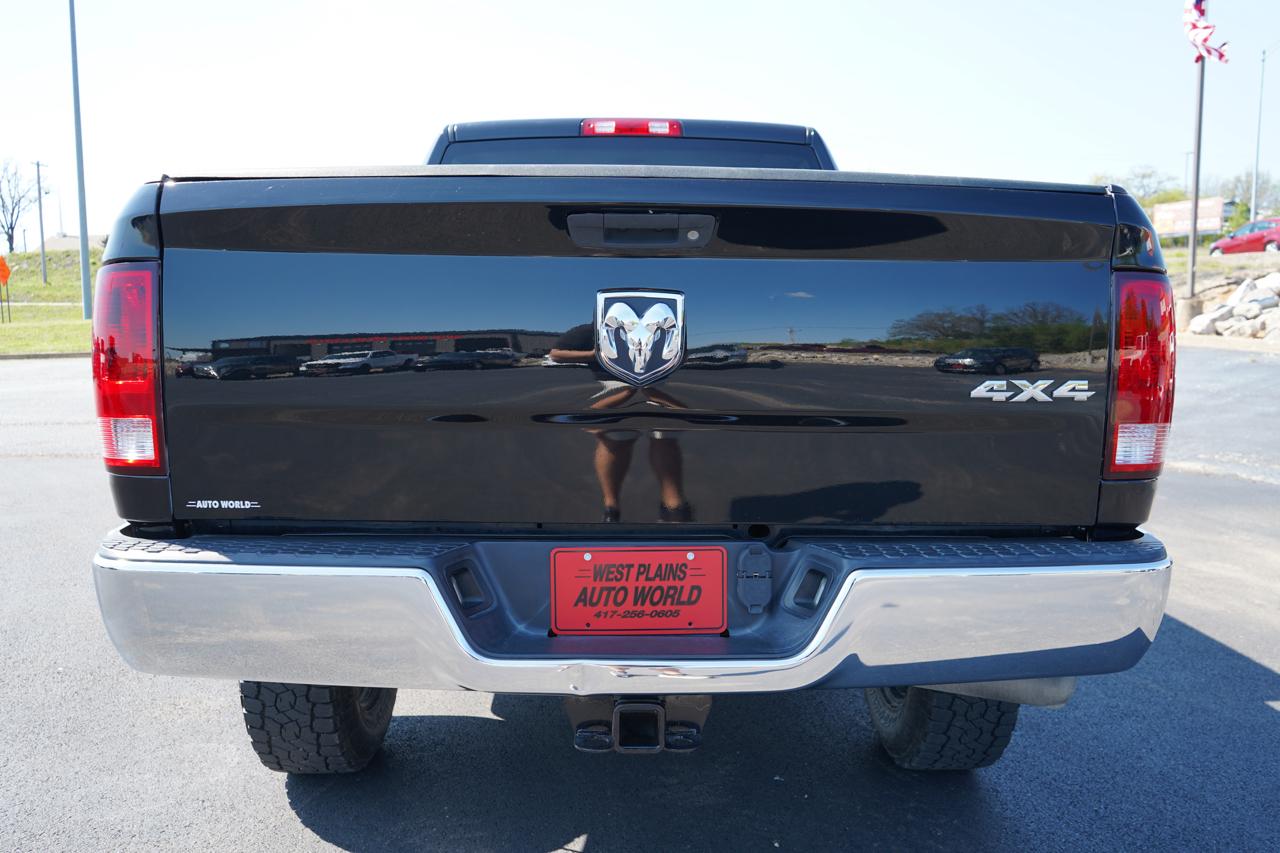 RAM 2500 Tradesman 4x4 Crew Cab 6'4" Box 2017