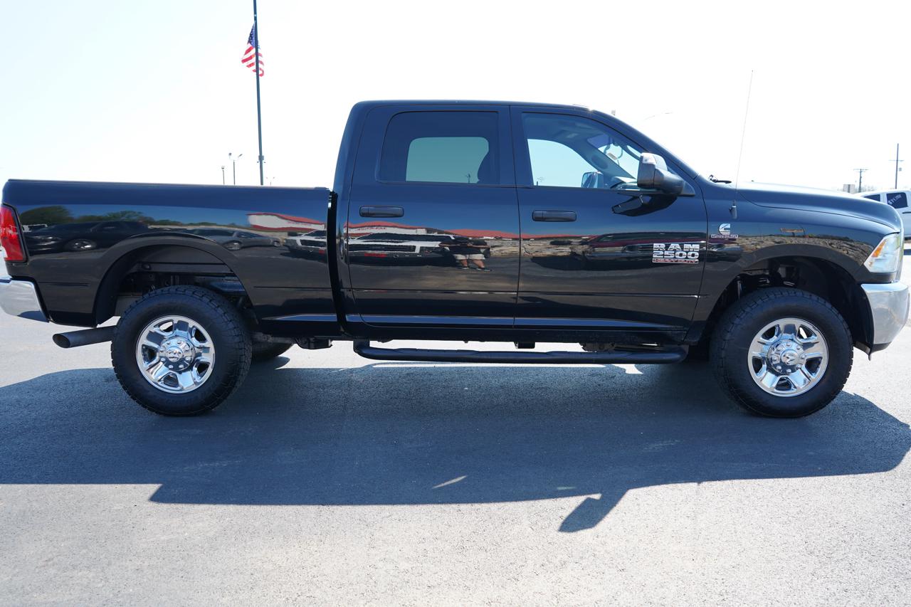 RAM 2500 Tradesman 4x4 Crew Cab 6'4" Box 2017