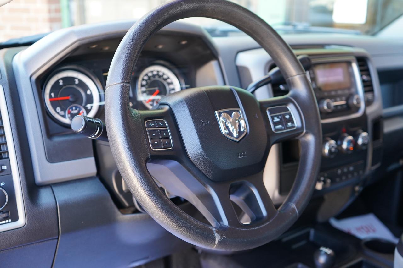 RAM 2500 Tradesman 4x4 Crew Cab 6'4" Box 2017