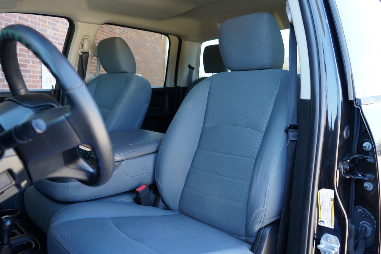 RAM 2500 Tradesman 4x4 Crew Cab 6'4" Box 2017