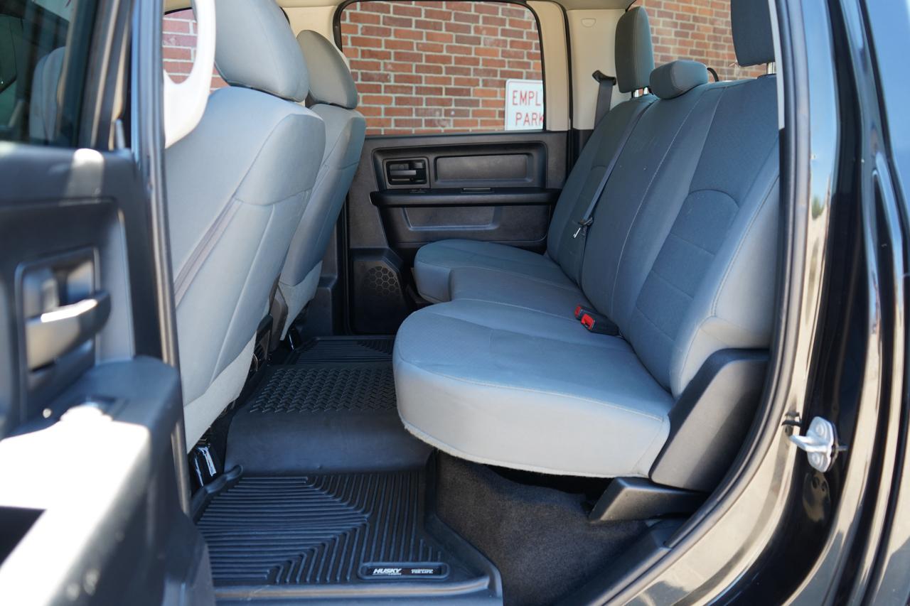 RAM 2500 Tradesman 4x4 Crew Cab 6'4" Box 2017