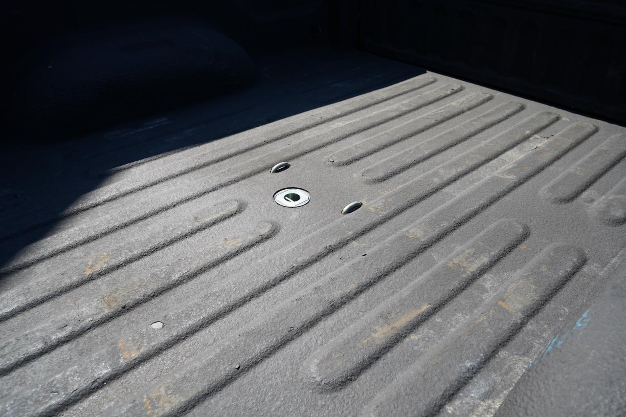 RAM 2500 Tradesman 4x4 Crew Cab 6'4" Box 2017