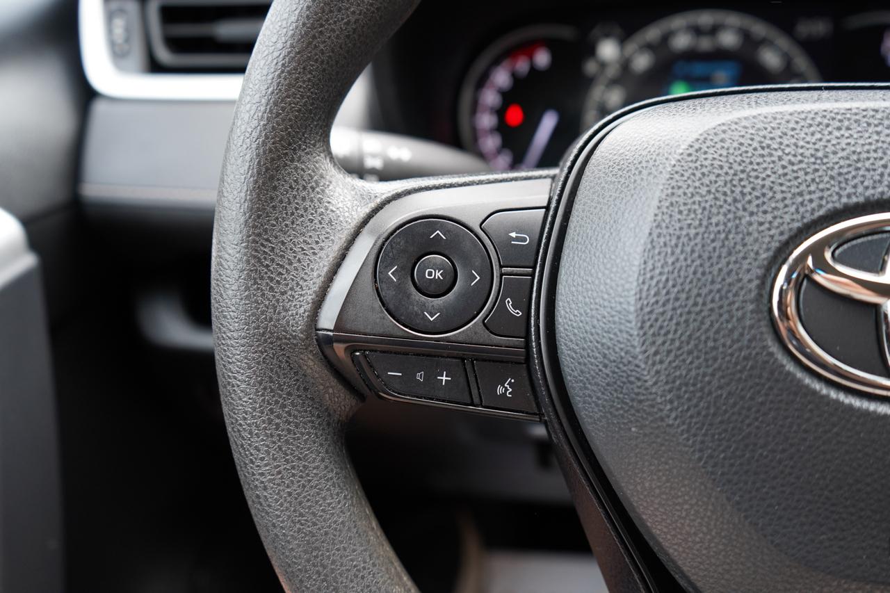 Toyota RAV4 LE FWD (Natl) 2023