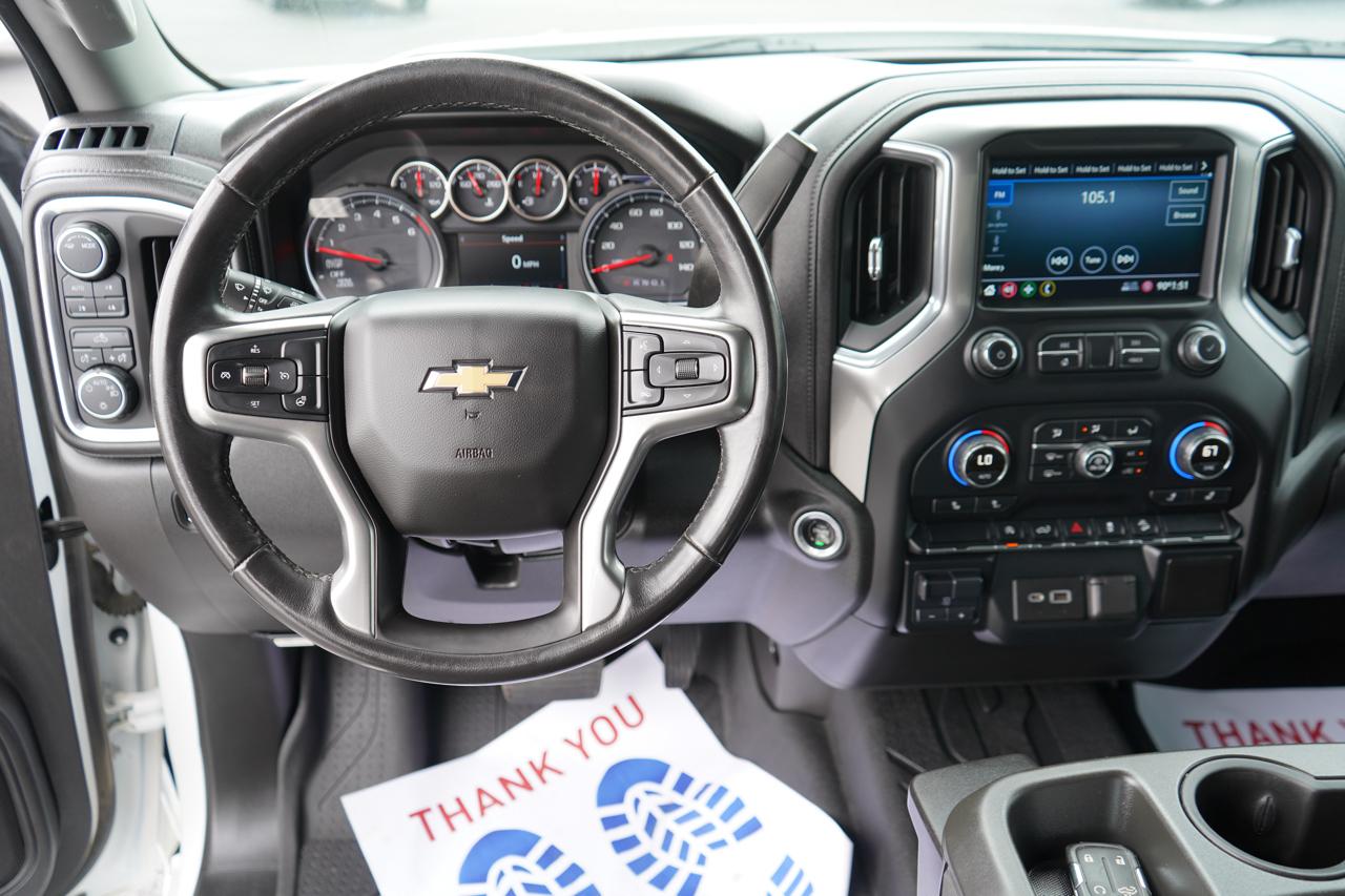 Chevrolet Silverado 1500 4WD Crew Cab 147" LT 2020