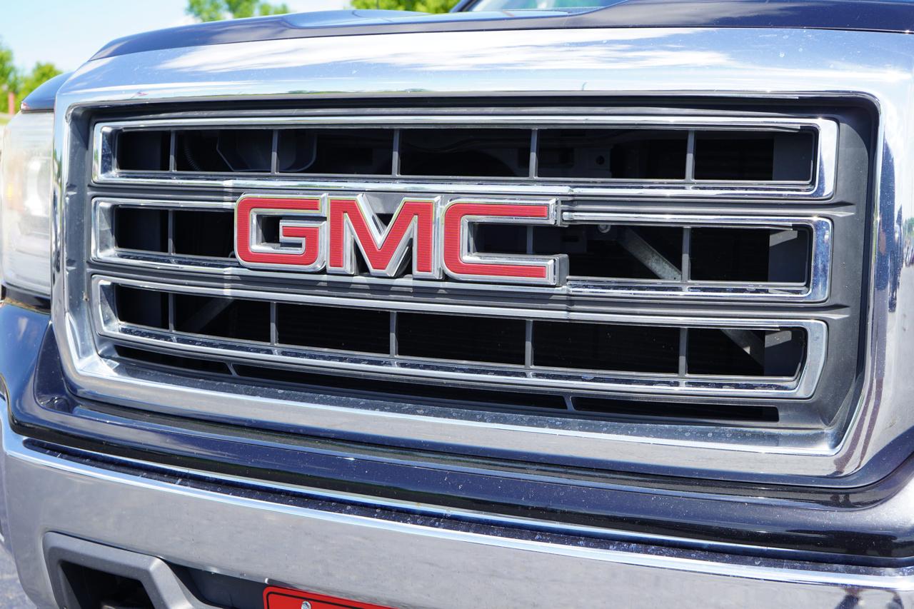 GMC Sierra 1500 4WD Crew Cab 143.5" SLE 2015