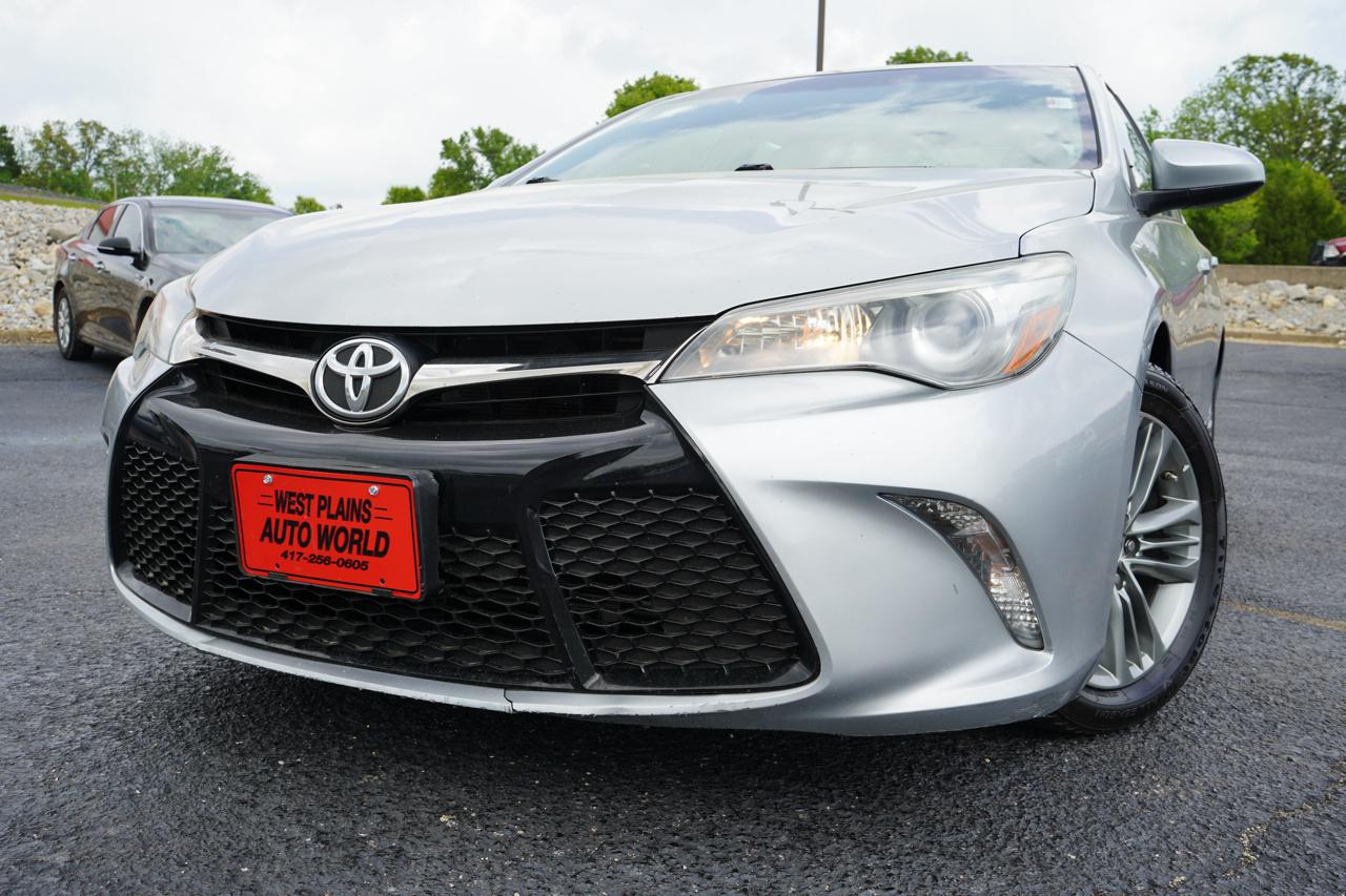 Toyota Camry 4dr Sdn I4 Auto XLE (Natl) 2015