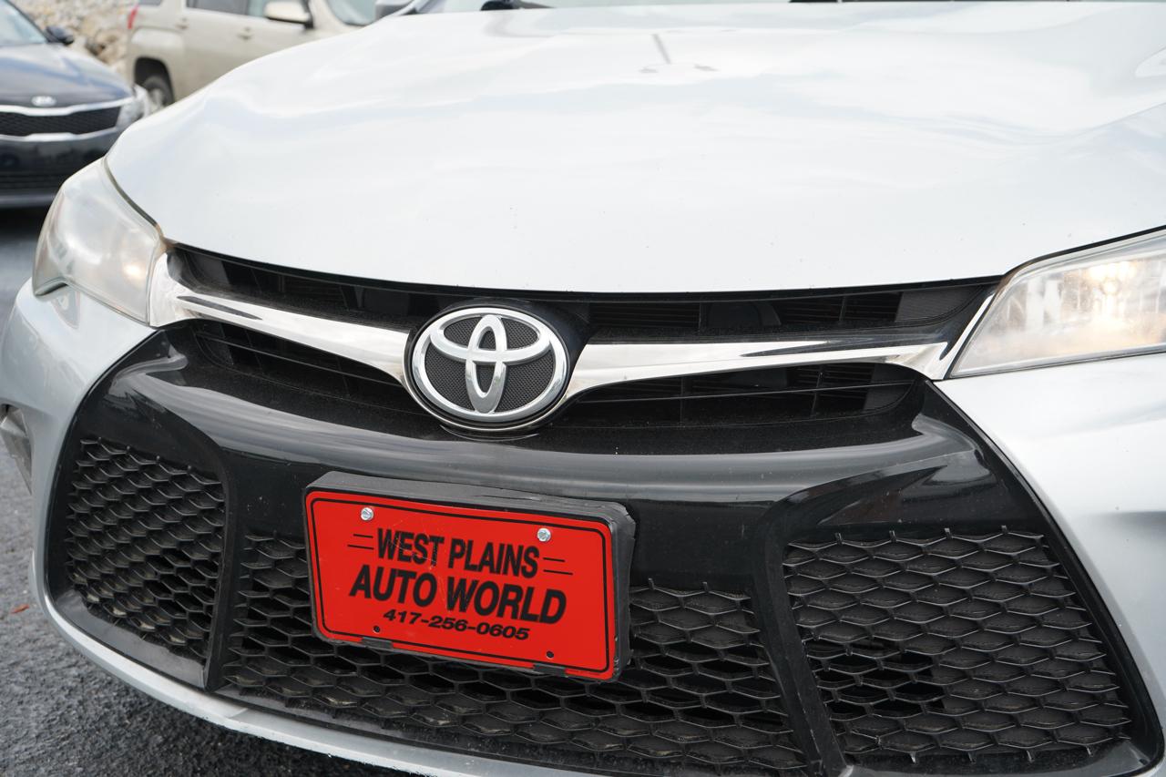 Toyota Camry 4dr Sdn I4 Auto XLE (Natl) 2015