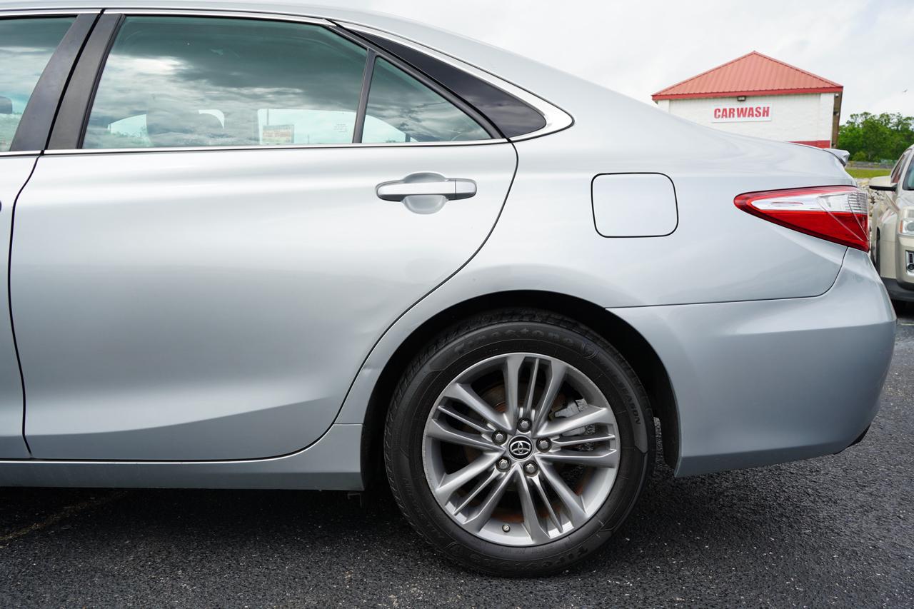 Toyota Camry 4dr Sdn I4 Auto XLE (Natl) 2015