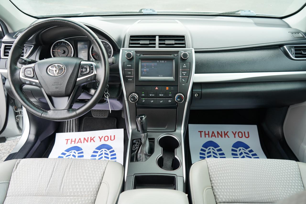 Toyota Camry 4dr Sdn I4 Auto XLE (Natl) 2015