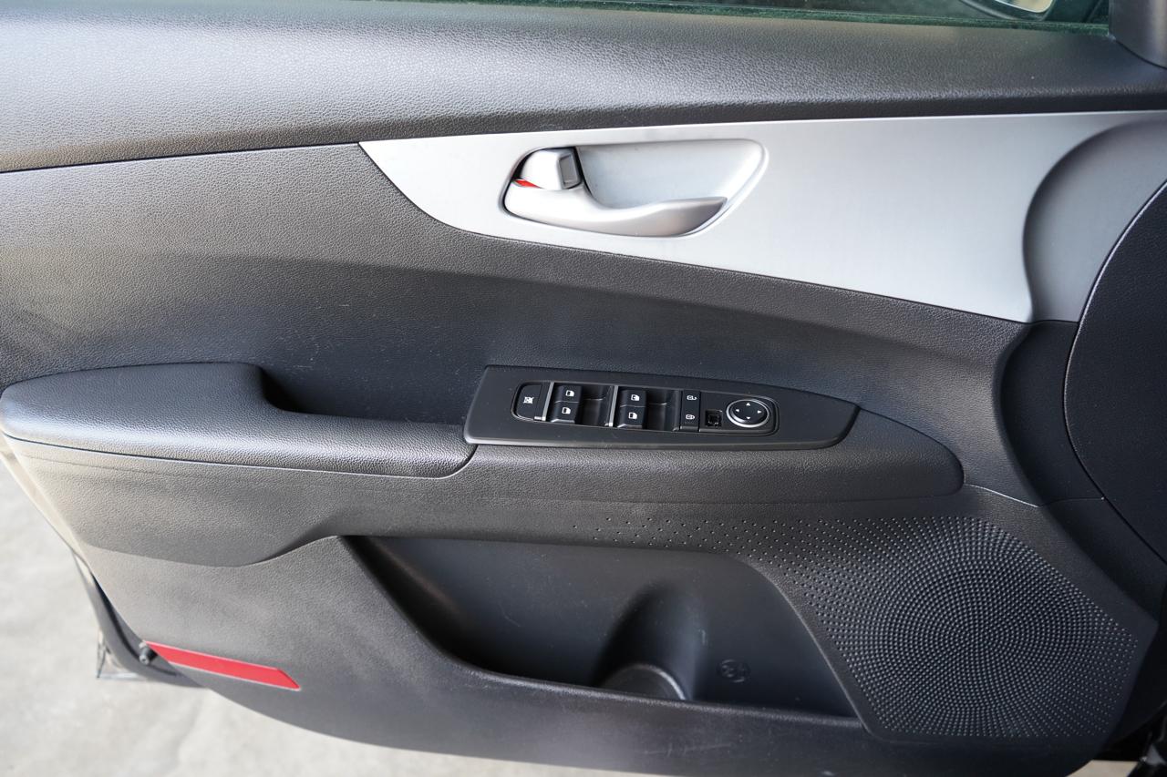 Kia Forte LXS IVT 2023