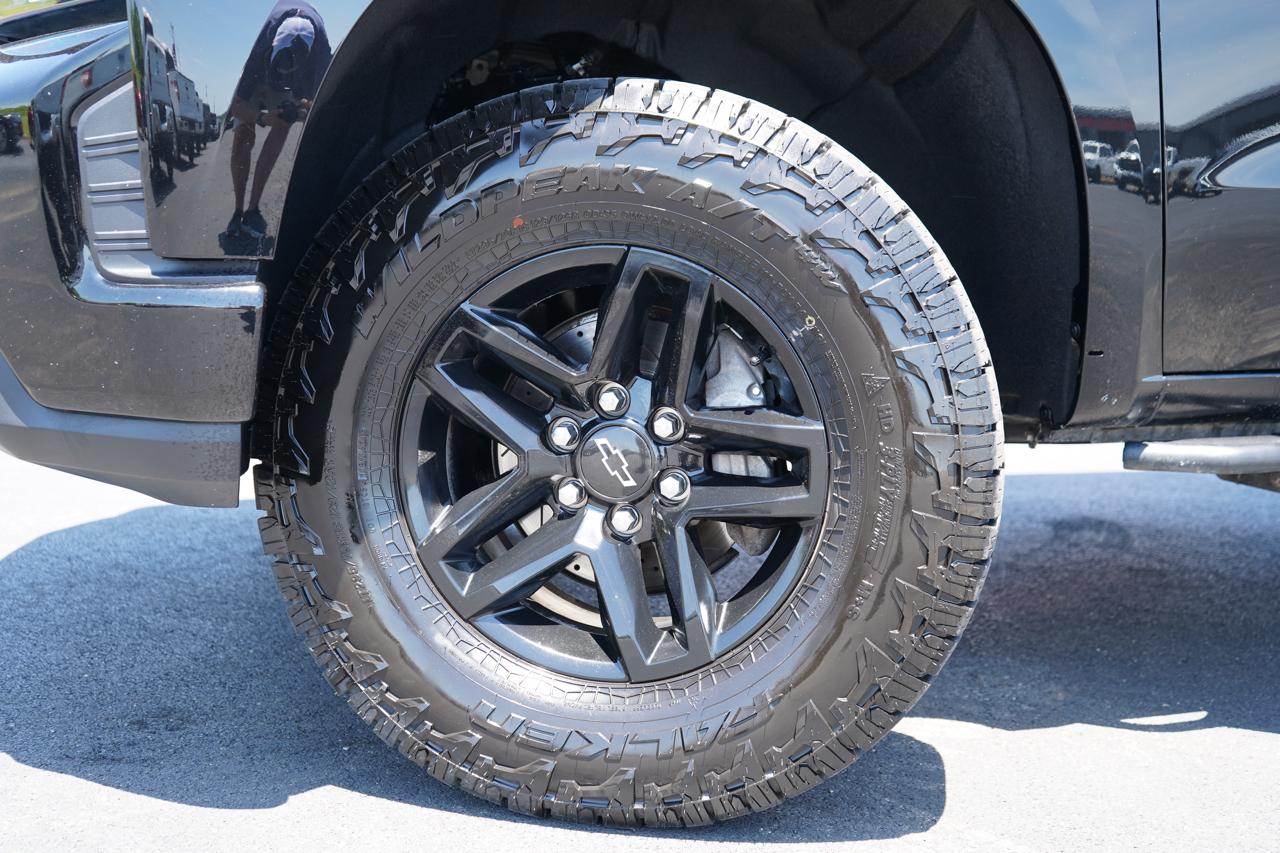 Chevrolet Silverado 1500 4WD Crew Cab 147" Custom Trail Boss 2019