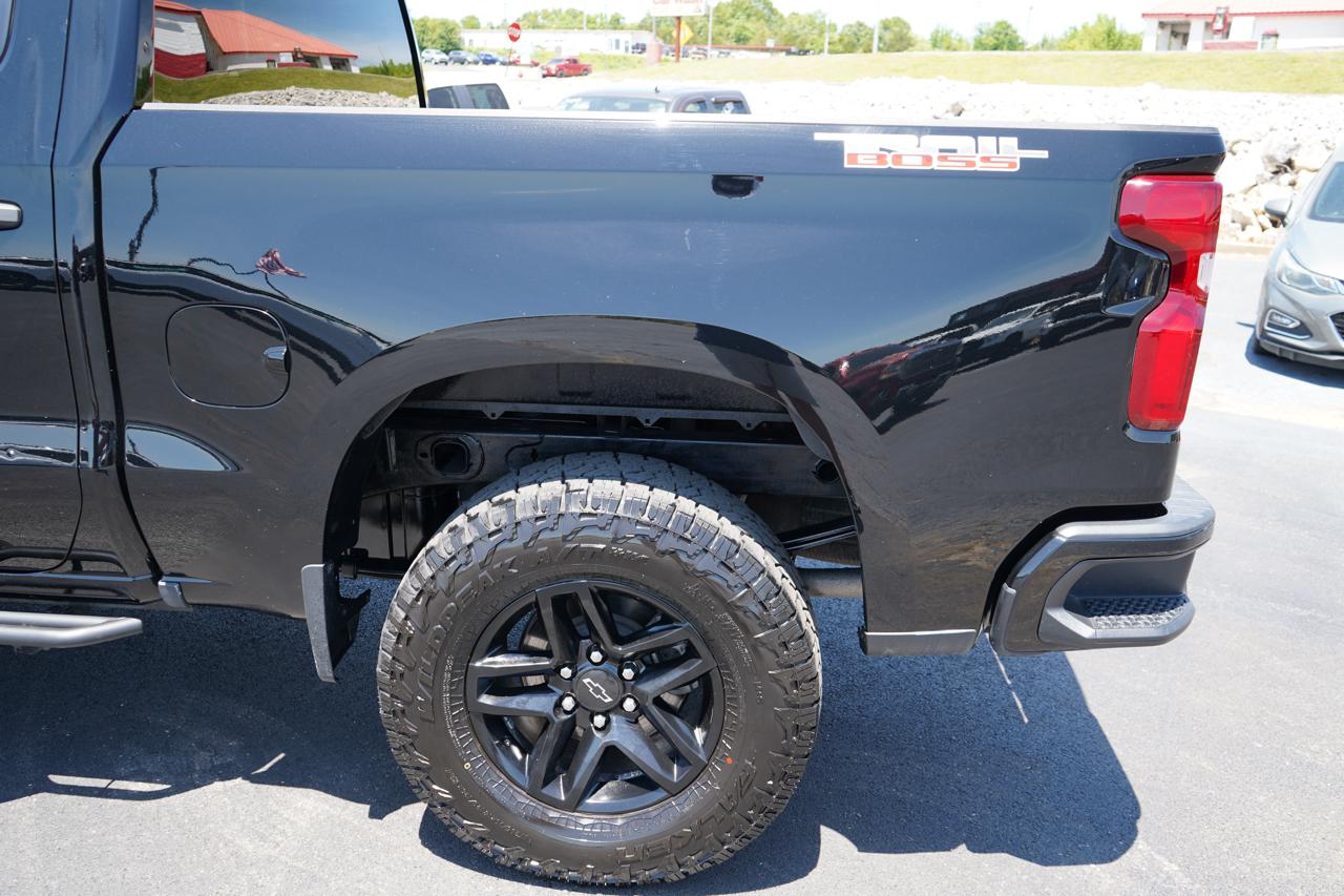 Chevrolet Silverado 1500 4WD Crew Cab 147" Custom Trail Boss 2019