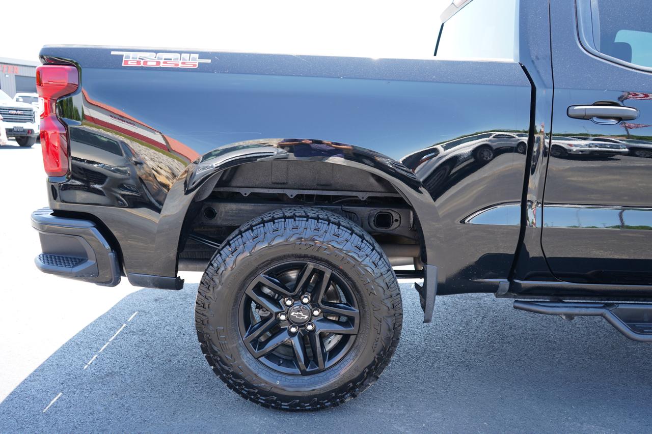 Chevrolet Silverado 1500 4WD Crew Cab 147" Custom Trail Boss 2019