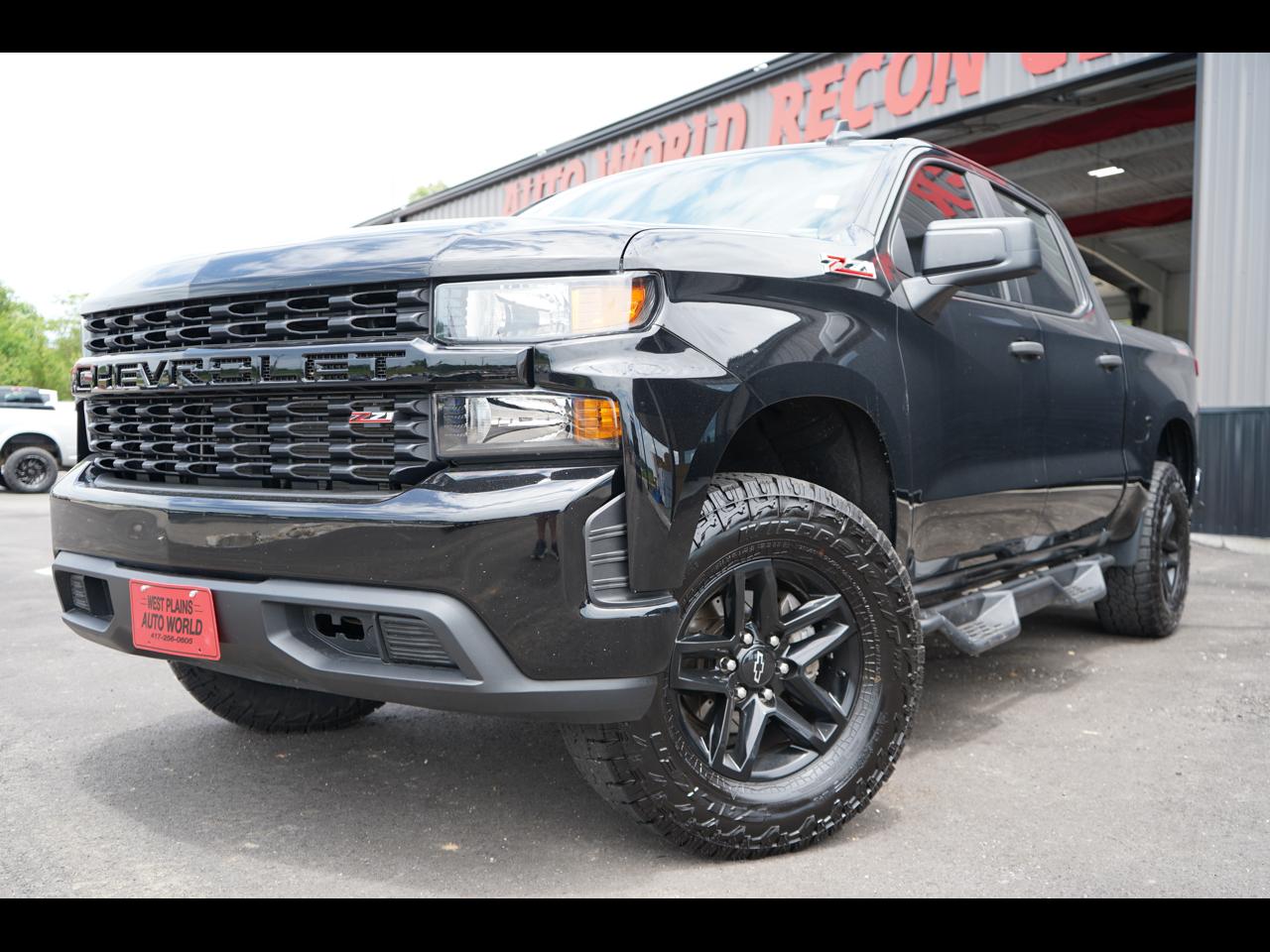 2019 Chevrolet Silverado 1500 4WD Crew Cab 147" Custom Trail Boss