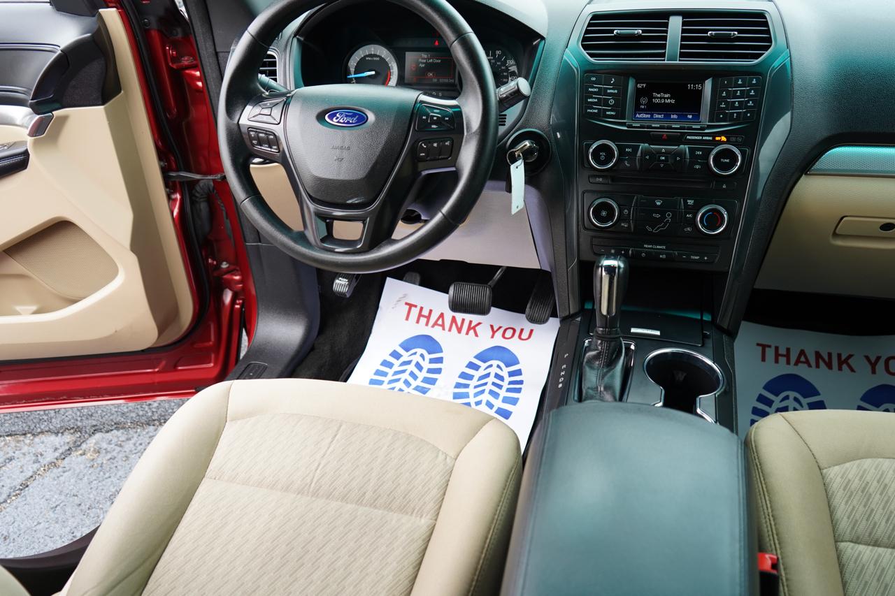 Ford Explorer Base 4WD 2017