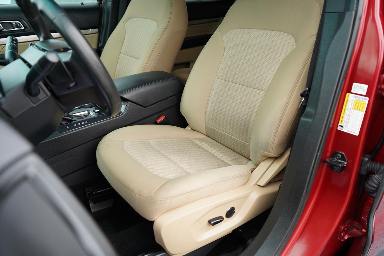 Ford Explorer Base 4WD 2017