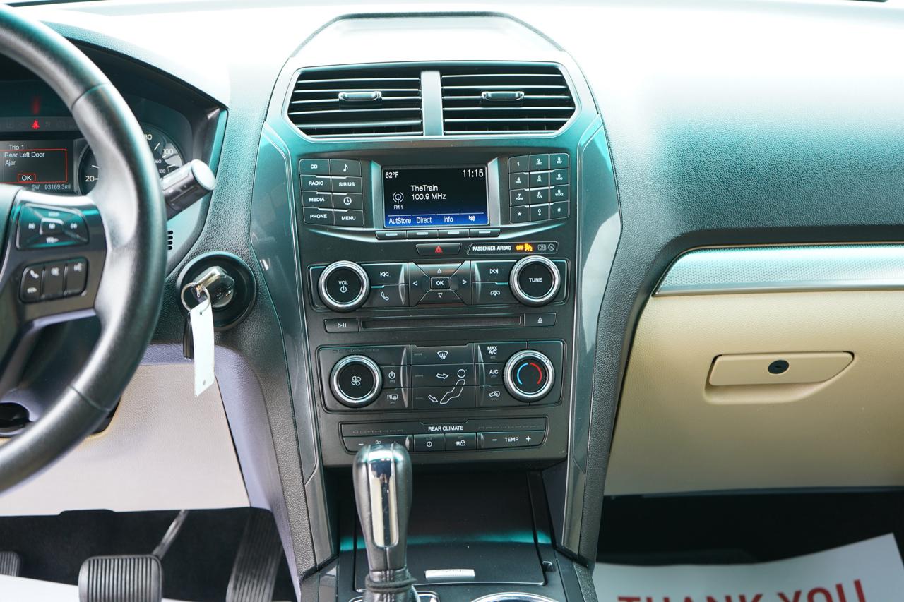 Ford Explorer Base 4WD 2017