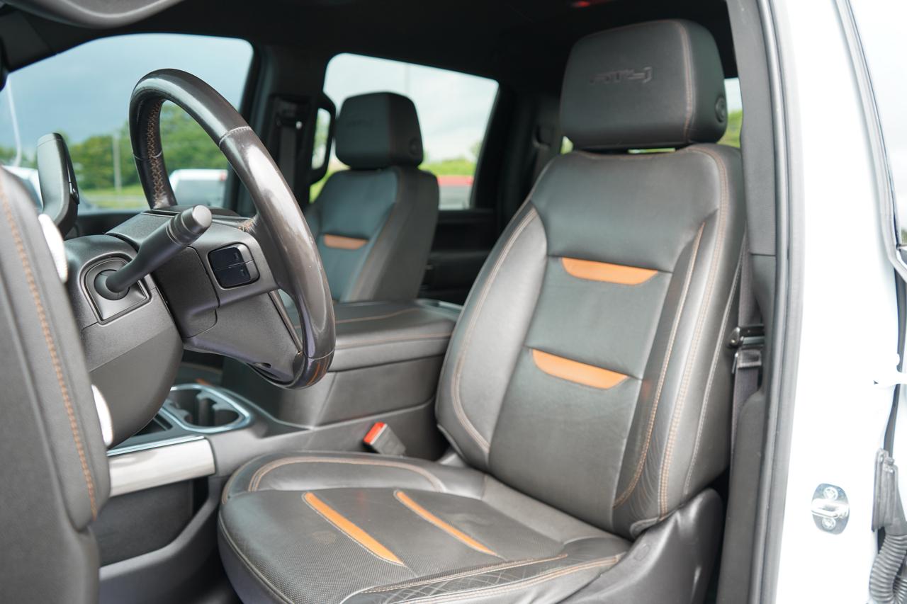 GMC Sierra 2500HD 4WD Crew Cab 159" AT4 2023