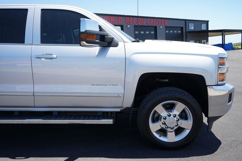 Chevrolet Silverado 2500HD 4WD Crew Cab 167.7" LTZ 2016