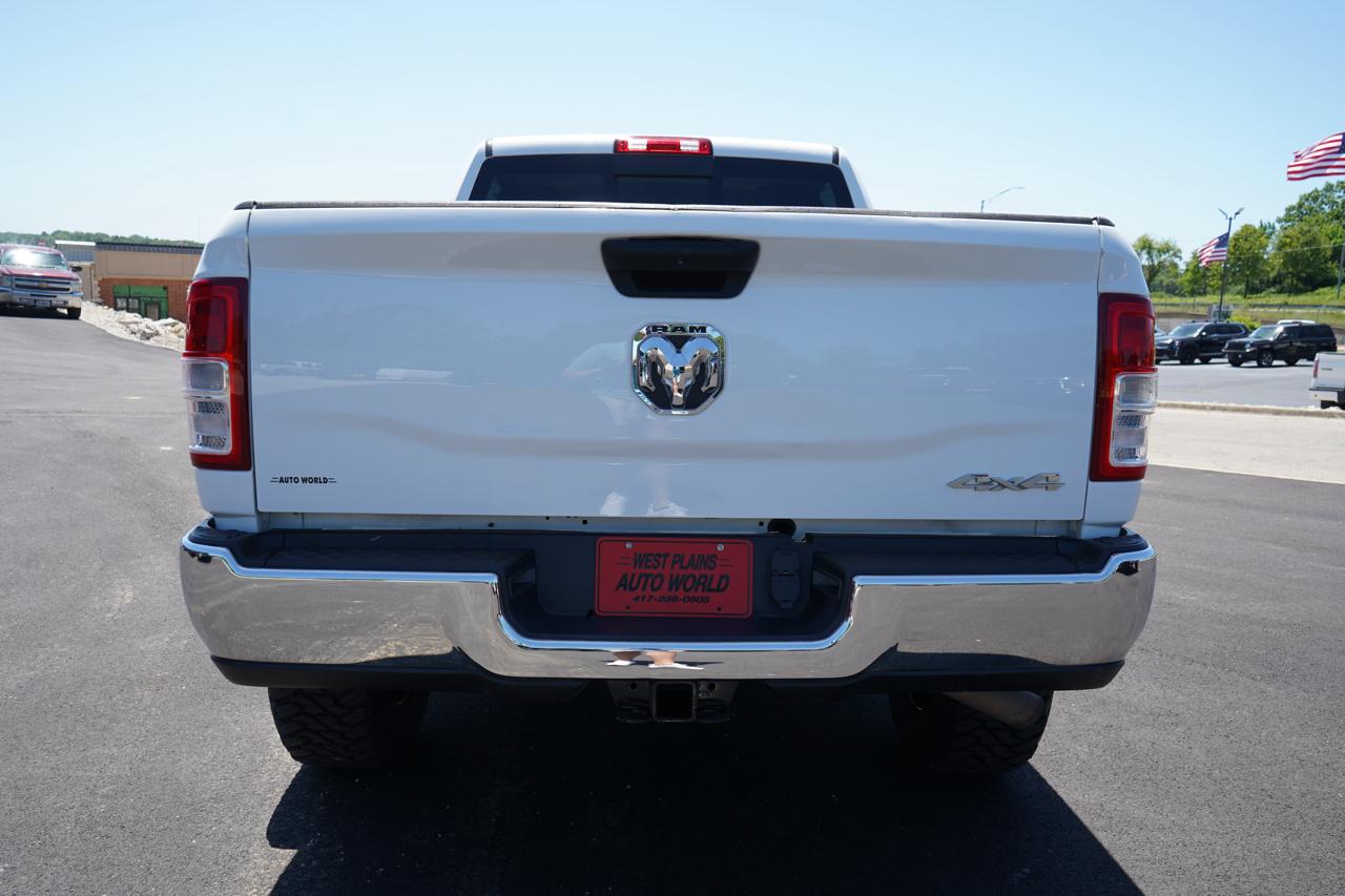 RAM 2500 Tradesman 4x4 Crew Cab 6'4" Box 2020