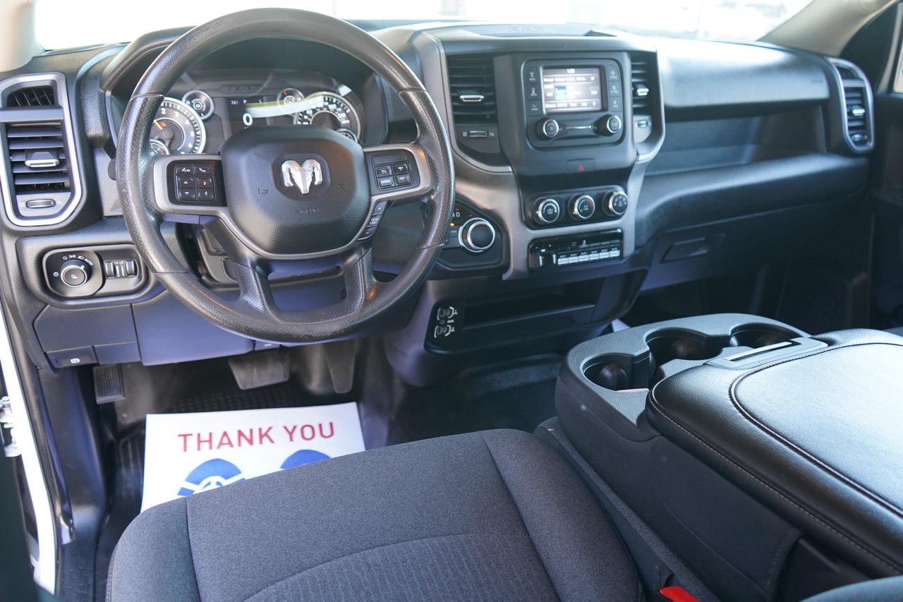 RAM 2500 Tradesman 4x4 Crew Cab 6'4" Box 2020