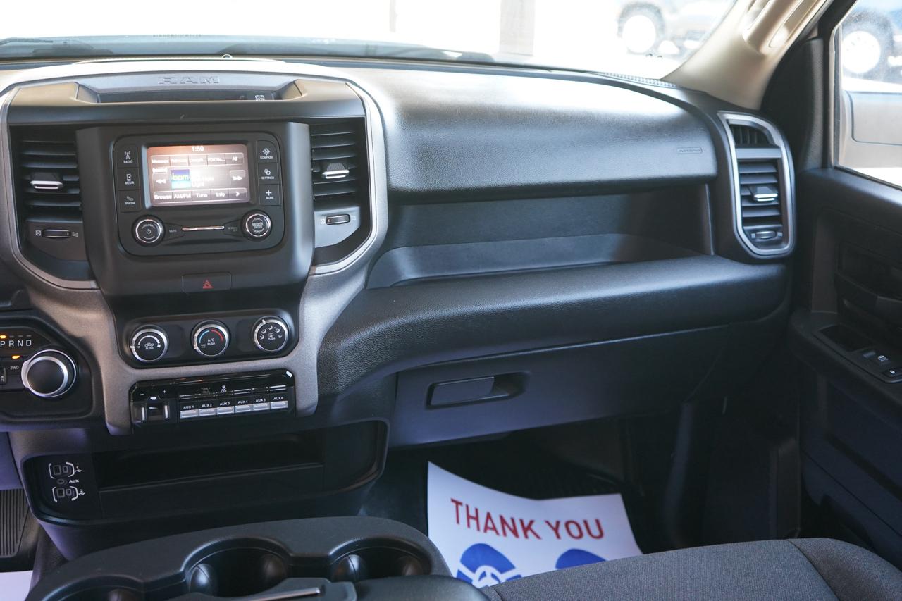 RAM 2500 Tradesman 4x4 Crew Cab 6'4" Box 2020