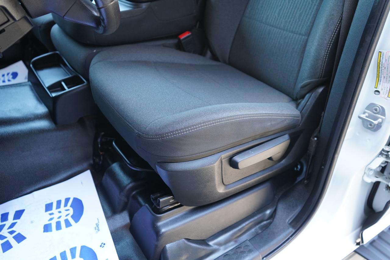 RAM 2500 Tradesman 4x4 Crew Cab 6'4" Box 2020