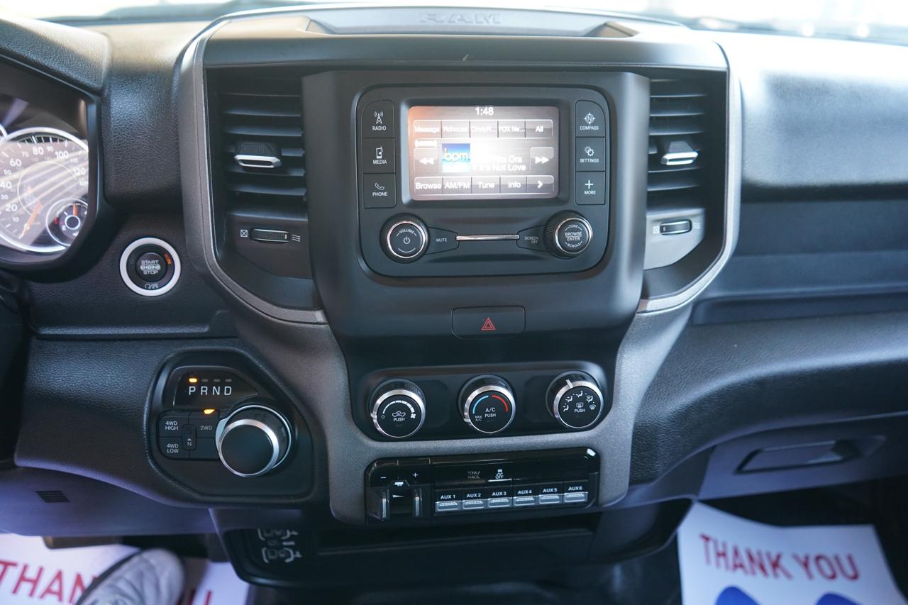 RAM 2500 Tradesman 4x4 Crew Cab 6'4" Box 2020