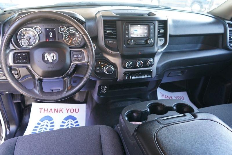 RAM 2500 Tradesman 4x4 Crew Cab 6'4" Box 2020