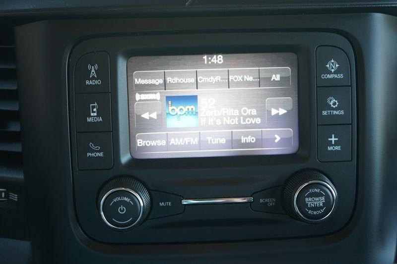 RAM 2500 Tradesman 4x4 Crew Cab 6'4" Box 2020